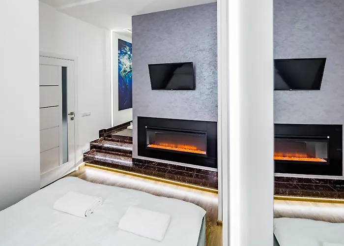 LEOGRAND Premier Apartment
